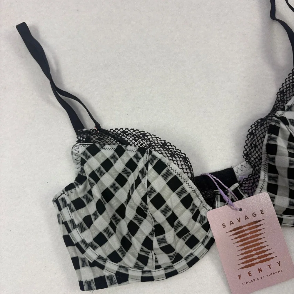 NWT Savage X Fenty Size 32D Gingham Remix Unlined Plunge Bra Black White Lace